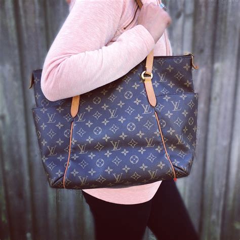 louis vuitton totally mm damier reviews|Your thoughts on LV Totally MM in Monogram vs Neverfull MM .